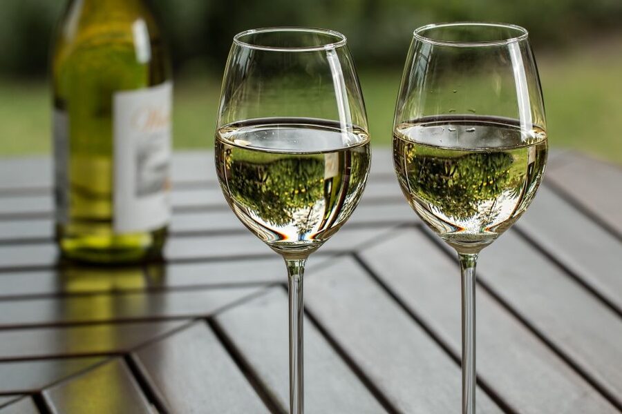 Milan: Food and Wine Experience - Why the Navigli setting works for a food walk