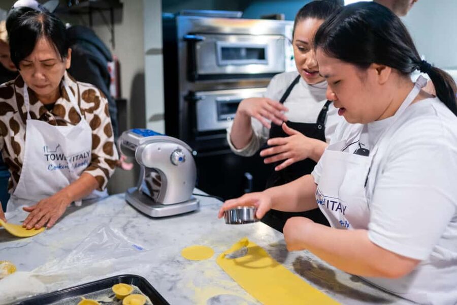 Milan: Pasta Class with Gelato or Tiramisù & Unlimited Wine - Should You Book This Milan Pasta Class?