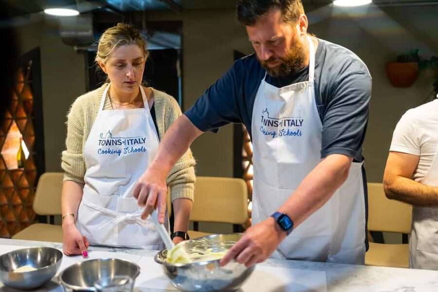 Milan: Pasta Class with Gelato or Tiramisù & Unlimited Wine - Planning Your Three Hours