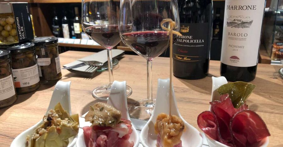 Milan Wine Tasting Aperitivo - Meeting the guides: Beppe and Leonardo