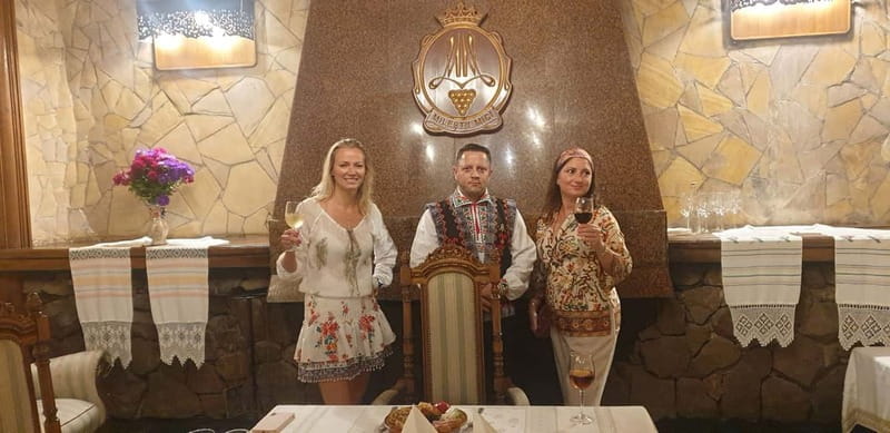 Moldova: Wine Tour to Mileștii Mici Cellar with Tasting - Entering the cellar 60 meters underground