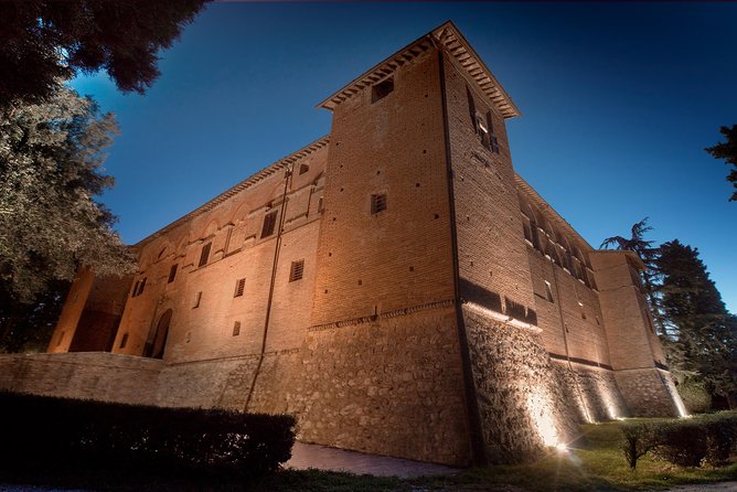 Montalcino: Brunello Wine Tasting Experience - Three wines, with Brunello in the lineup