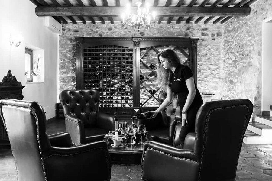 Montalcino: Premium Wine Tasting with light-lunch and Tour - A Tuscan lunch, not just a plate of snacks