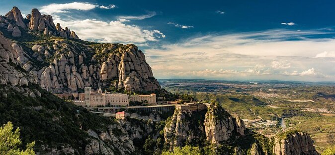 Montserrat Half-Day Tour with Tapas and Gourmet Wines - Key points to know