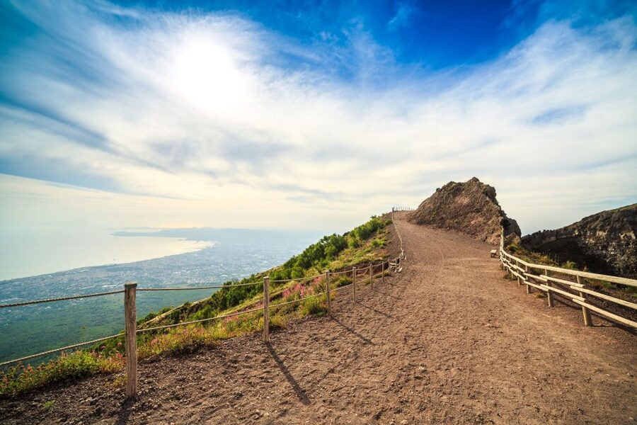 Mount Vesuvius 4-Hour Volcano Tour with Wine Tasting - Why Mount Vesuvius feels different from a standard Naples excursion