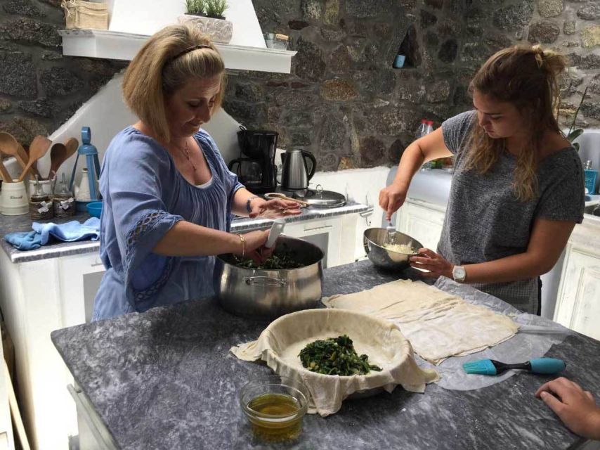 Mykonos: Cooking Class with Food and Wine - The garden and the value of the home setting
