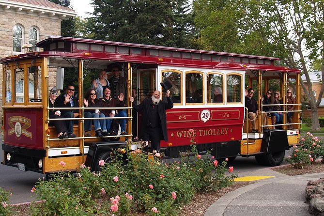 Napa Valley Wine Trolley Classic Tour - What your guide adds between winery stops