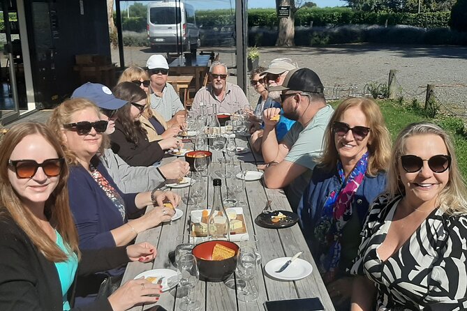 Napier: Afternoon Wine Tasting + visit Silky Oaks Chocolates - Trinity Hill with cheese on the side