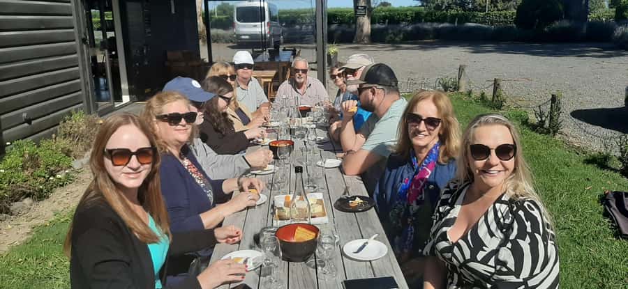 Napier: Afternoon Winery Tour Tasting at 3 Great Wineries - Pask Estate and the appeal of older bottles