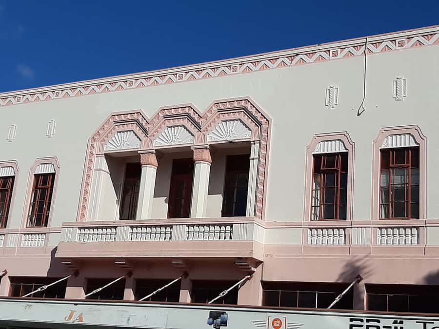 Napier: Art-Deco + Te Mata Peak+ Garden Walk + Wine Tasting - Key points at a glance