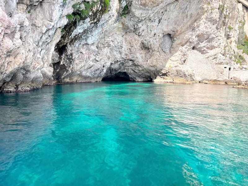 Naxos: Taormina Boat Tour with Snorkeling and Prosecco - What the boat atmosphere is really like