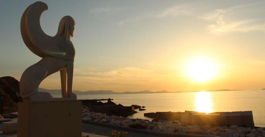 Naxos: Wine and Mythology Sunset Tour - Climbing through Naxos Old Town and the Venetian Castle