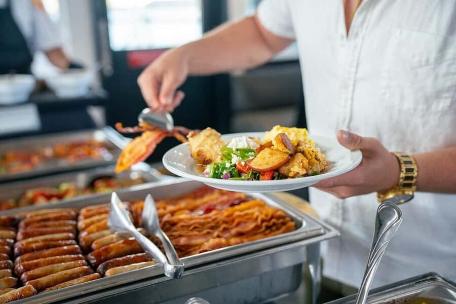 Newport Beach: City Cruises Champagne & Brunch Buffet Cruise - Who will enjoy this cruise most