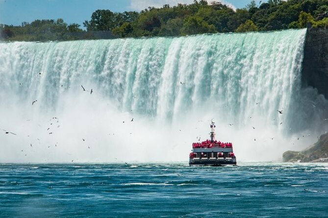 Niagara Falls Day Tour Includes Boat Cruise, Winery Stop & Lunch - Lunch above Niagara Falls