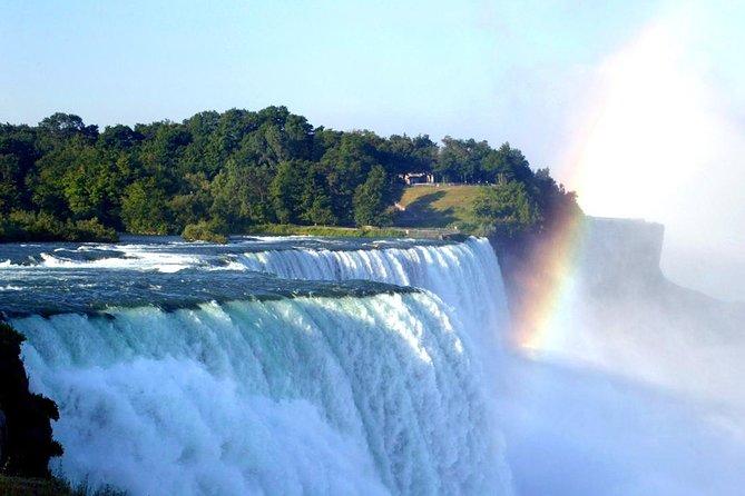 Niagara Falls Day Tour Includes Boat Cruise, Winery Stop & Lunch - The winter alternative: Journey Behind the Falls
