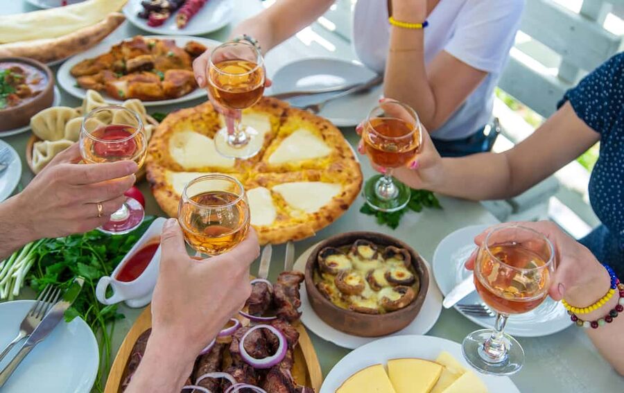 Nice: Evening Food and Wine Tour - Who should book this Nice food walk?