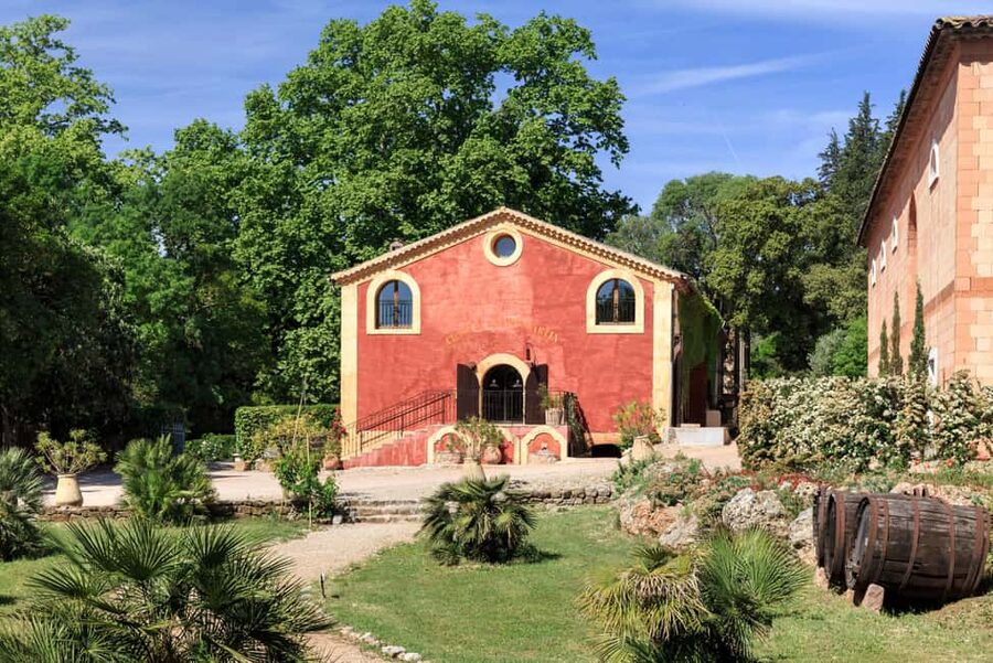 Nice: Full-Day Côtes de Provence Wine Tour - The morning visits: two estates with different characters