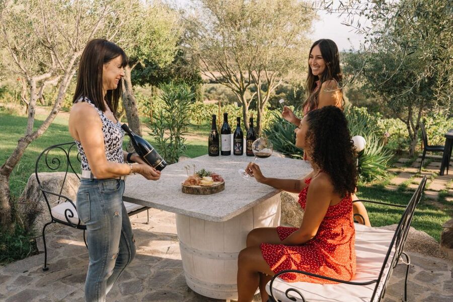 Olbia: Gallura Winery Guided Tour with Tasting - Who should book this experience