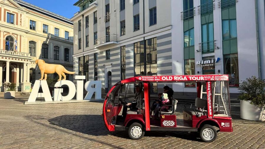 Old Riga Heated E-Bus Tour with Audio Guide & Mulled Wine - Key points to know before booking