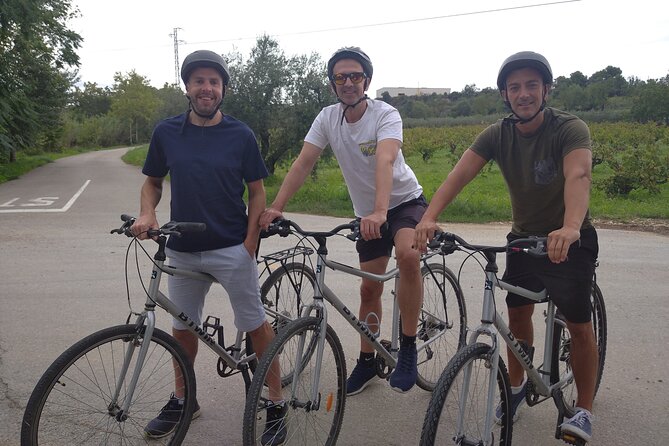 Paella Class, Winery & Bike Ride - Free Hotel Pickup from Sitges - The guide makes a real difference
