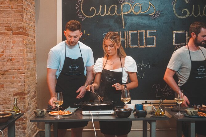 Paella Experience and Bottomless Wine in Barcelona - Key points to know before booking