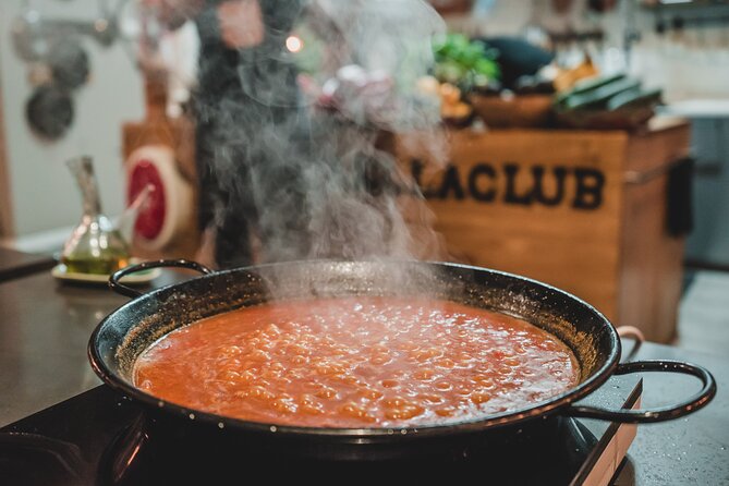 Paella Experience and Bottomless Wine in Barcelona - Who will enjoy this Barcelona cooking class