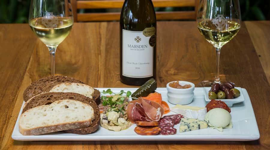 Paihia or Kerikeri: Wine, Spirit, & Craft Beer Tour - Phat House Brewery keeps the middle stop relaxed