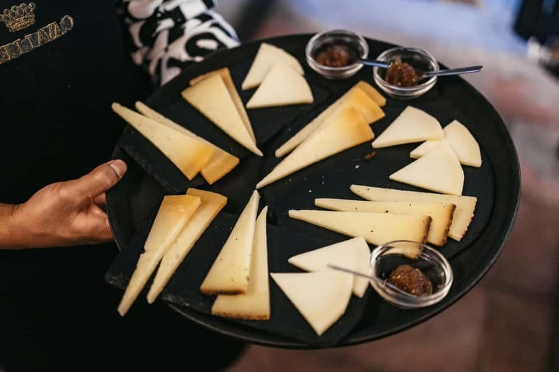Palermo: Wine Tasting with Snacks at Bottega Monteleone - Why this Palermo wine tasting works so well