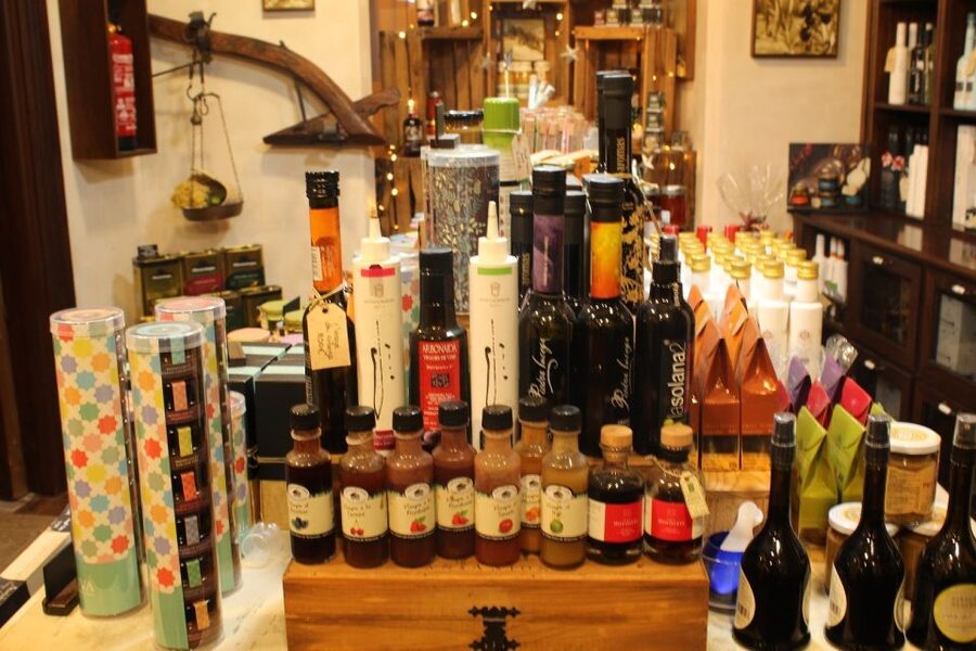 Palma Tour with Wine and Tapas Tasting - Olive oil, ham, cheese, and other Spanish staples