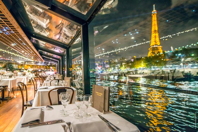 Paris 3-Courses Gourmet Dinner Seine River Cruise with Champagne - The eastbound sights: Conciergerie, Notre-Dame, and Pont Neuf