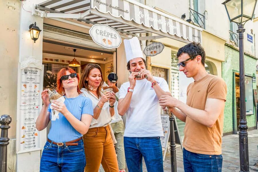 Paris: Champagne and Oysters Food Tour - Falafel brings a Parisian street-food angle