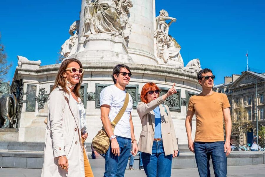 Paris: Champagne and Oysters Food Tour - Onion soup and beef bourguignon at a French bistro