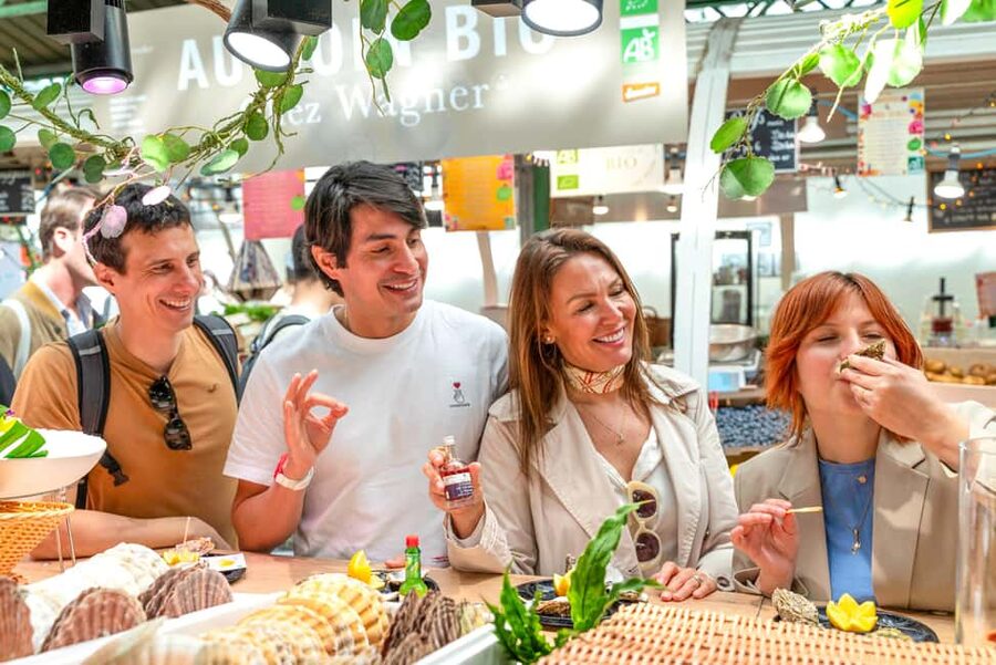 Paris: Champagne and Oysters Food Tour - What the guide adds to the walking route