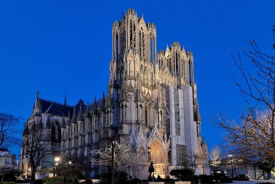 Paris: Champagne Cellars Tour and Tastings with a Sommelier - Is $276 a fair price?