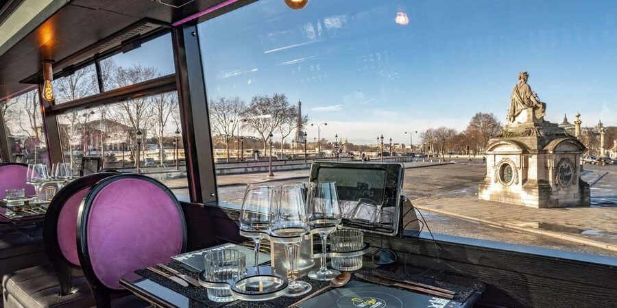 Paris: Champs Elysées Bus Toqué w/Lunch & Glass of Champagne - Key points to know before you book