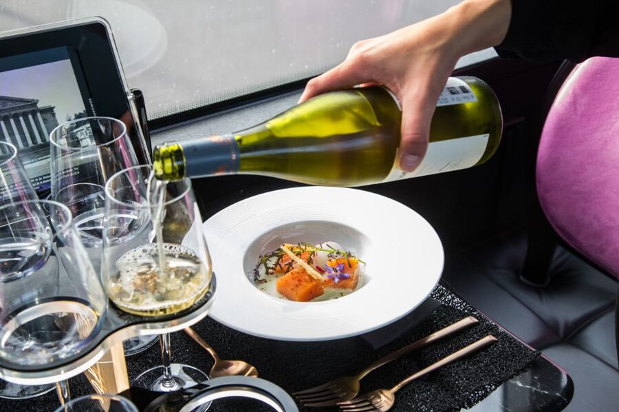 Paris: Champs Elysées Bus Toqué w/Lunch & Glass of Champagne - What the four-course lunch includes