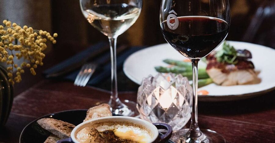 Paris: Dinner with Customized Wine Selection - What the sommelier adds to dinner