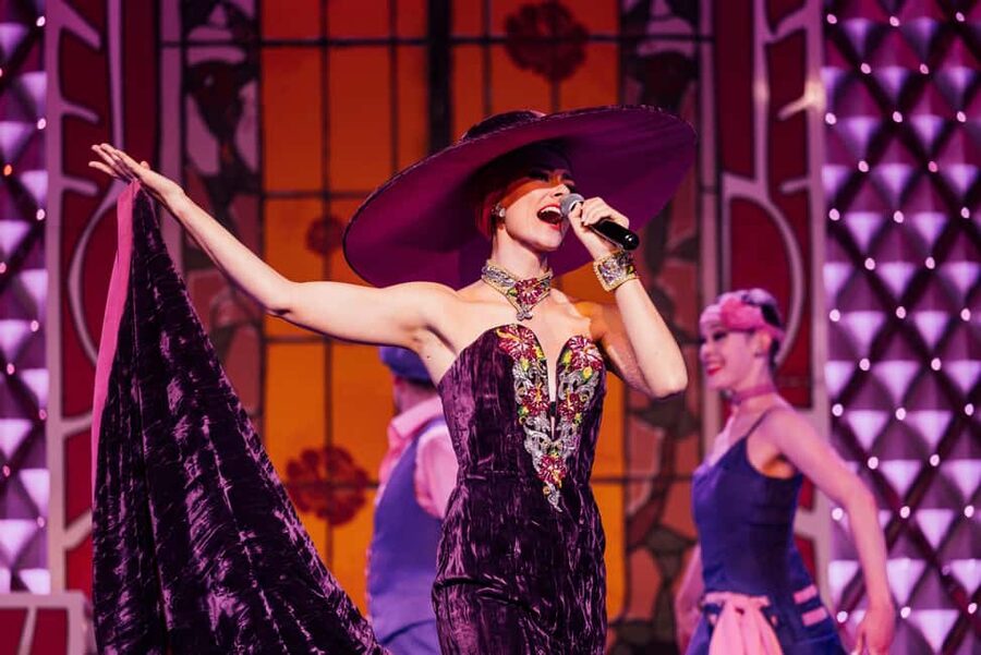 Paris: La Nouvelle Eve Cabaret Show with Champagne - How the experience compares with a larger Paris cabaret