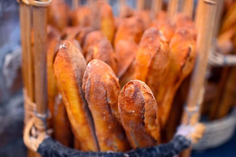 Paris: Le Marais District Food Tour with 10+ Tastings & Wine - A croque-monsieur in a storied café