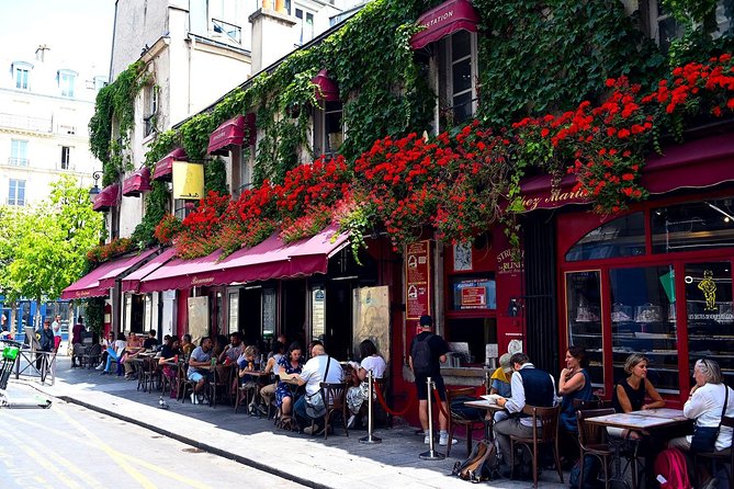 Paris Le Marais Food Tour With 10+ Tastings, Cheese, Wine & More - The brasserie stop and the croque monsieur