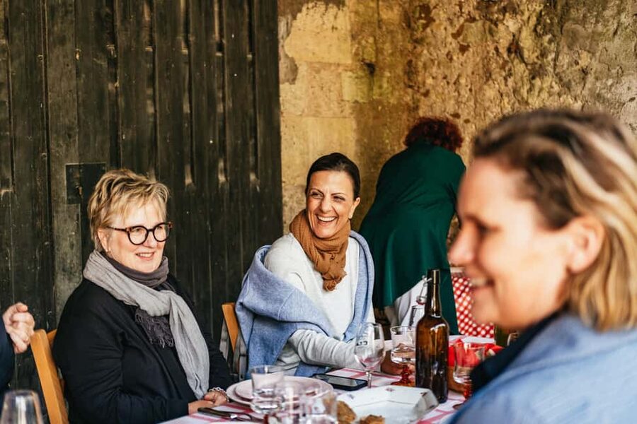 Paris: Loire Valley Chambord Castle, Wine Tasting & Lunch - Should you book it?