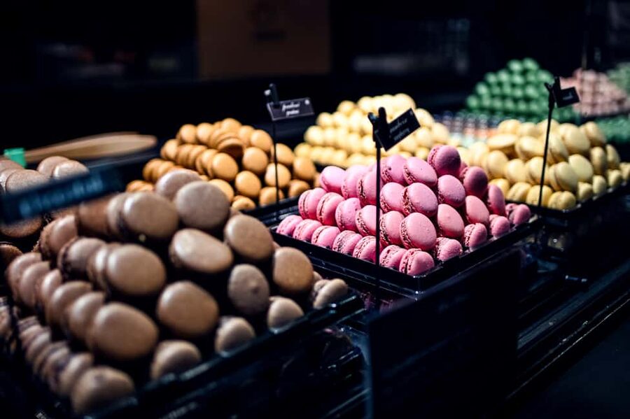 Paris: Montmartre Food Tour with 10 Local Tastings & Wines - Key points to know before booking