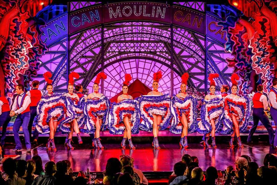 Paris: Moulin Rouge Cabaret Show Ticket with Champagne - Seating, shared tables, and sightlines