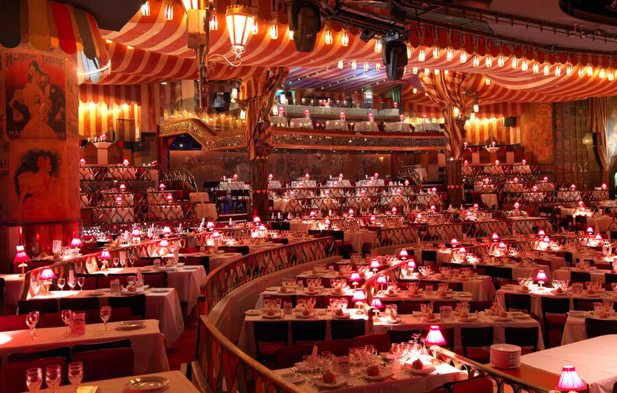 Paris: Moulin Rouge Show with Champagne and Drop-Off Service - What the Moulin Rouge Féerie show is really like