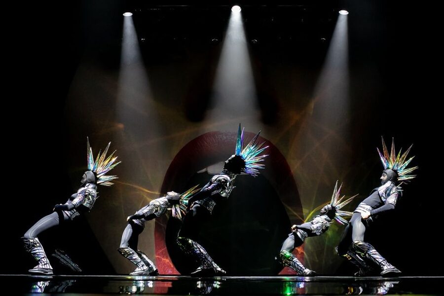 Paris: Paradis Latin Cabaret Show with Optional Champagne - Is the $106 price fair?