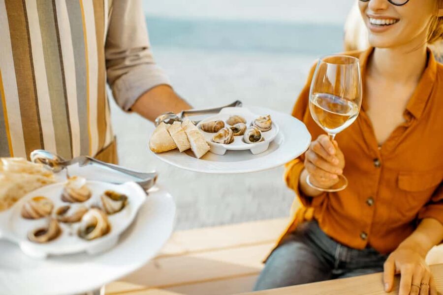 Paris: Private Food and Wine Tour in Le Marais - Four stops, four different tastes of French food