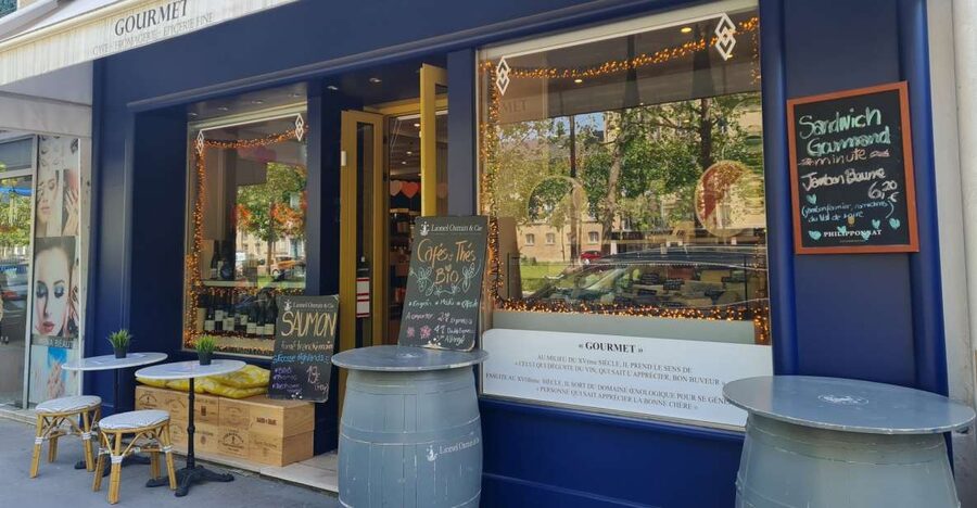Paris: Tasting of 3 Wine and 3 Cheese - A small Paris shop with a serious wine focus