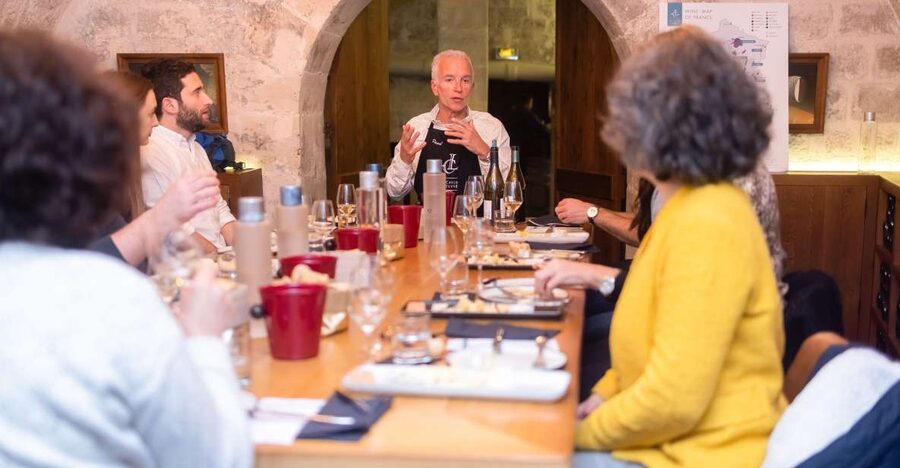 Paris: The Ultimate Wine and Cheese Tasting in English - Ten cheeses from Brie to Loire goat cheese