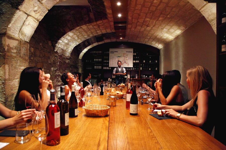 Paris: Wine and Cheese Lunch - The sommelier makes the difference