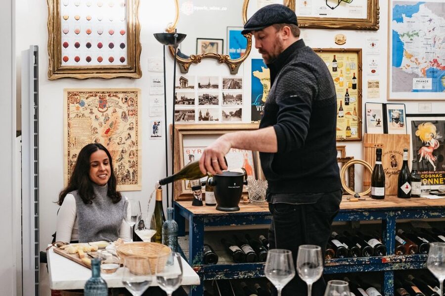 Paris: Wine Tasting Experience with 6 Wines and Cheese Board - Who will enjoy this Paris wine experience
